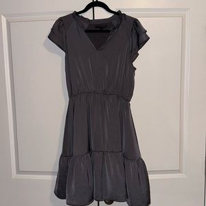 BANANA REPUBLIC TIERED MINI DRESS / SIZE M